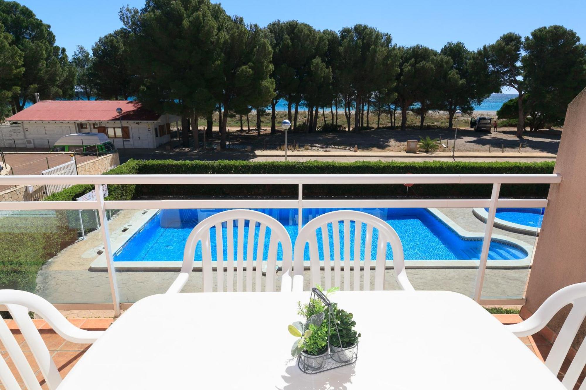 Uhc Arco Del Sol Family Complex Apartment Hospitalet De L'Infant Exterior photo