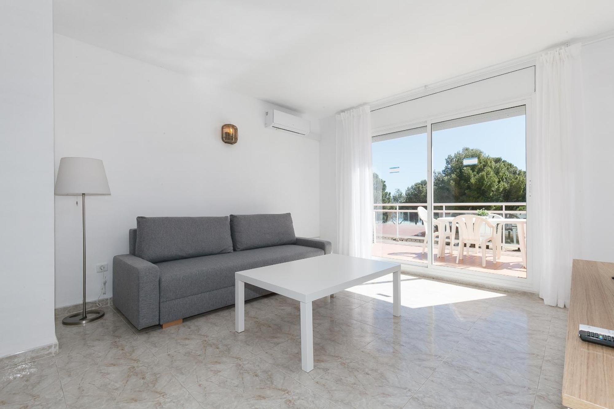 Uhc Arco Del Sol Family Complex Apartment Hospitalet De L'Infant Exterior photo