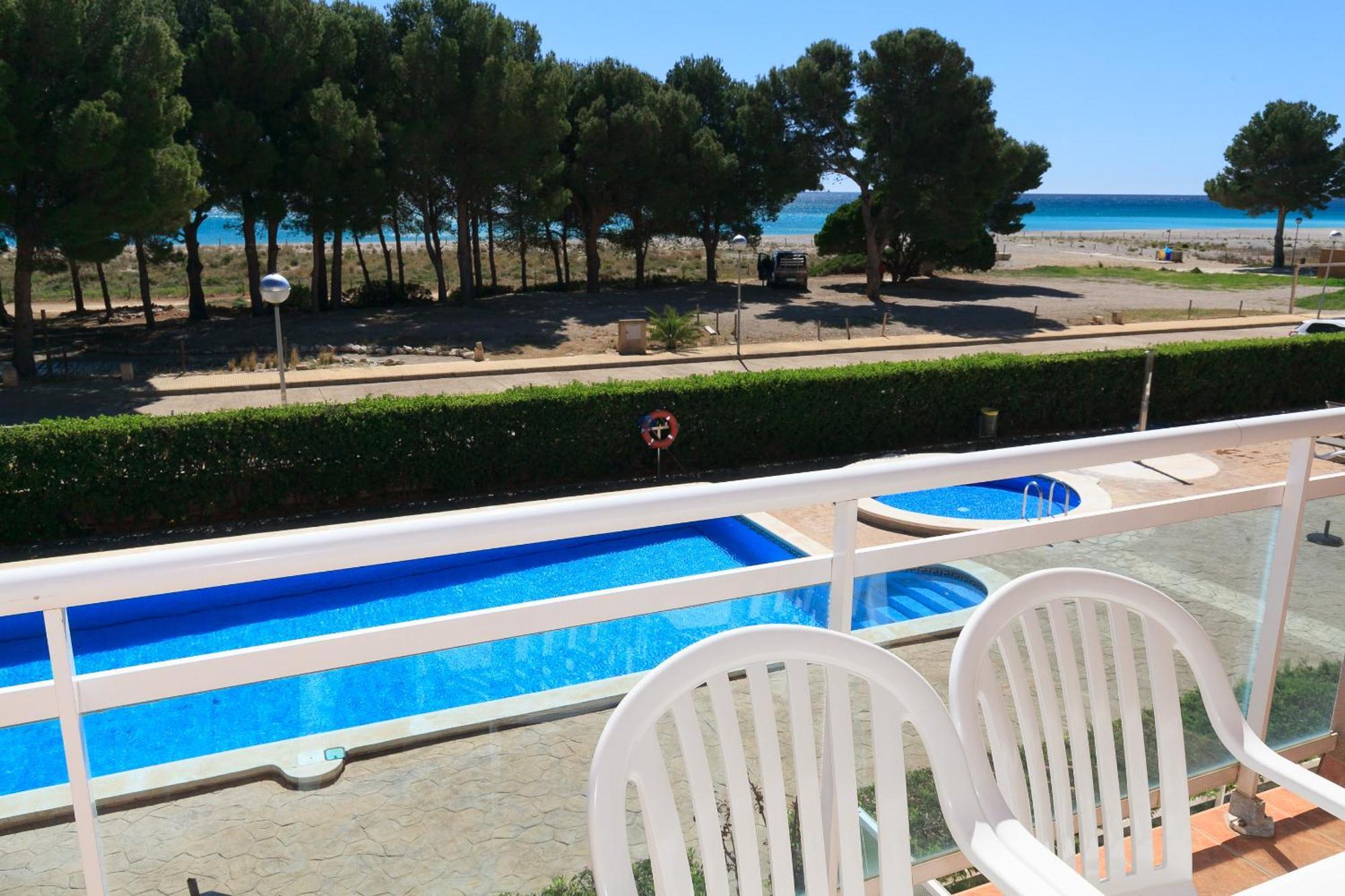 Uhc Arco Del Sol Family Complex Apartment Hospitalet De L'Infant Room photo